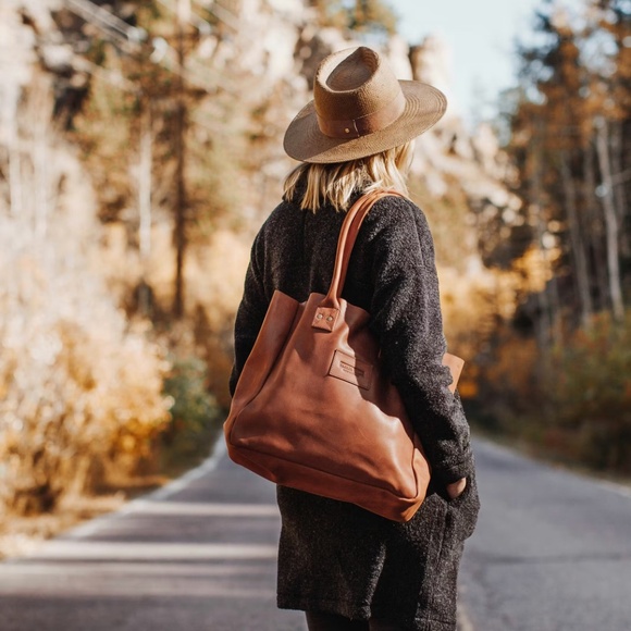 Parker Clay Merkato Signature Tote nwt - Picture 8 of 8